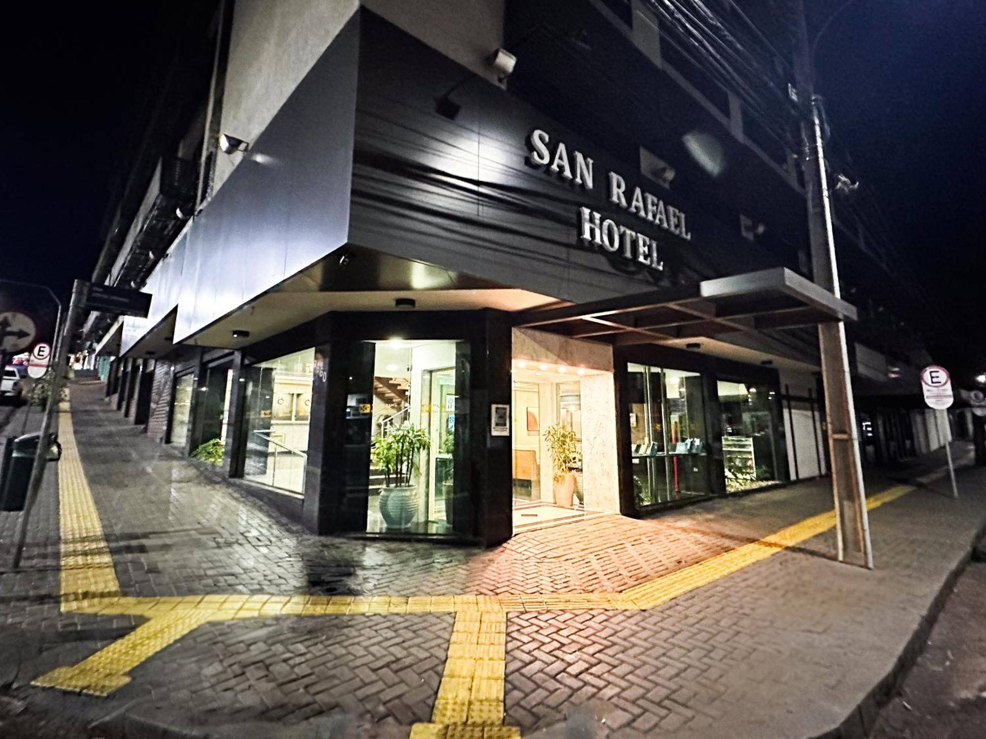 فندق فوز دو إيغواسوفي  فندق سان رافائيل كومفورت كلاس المظهر الخارجي الصورة